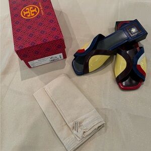 Tory Burch Marquetry Slide Leather Sandal in almost new condition. Size 8